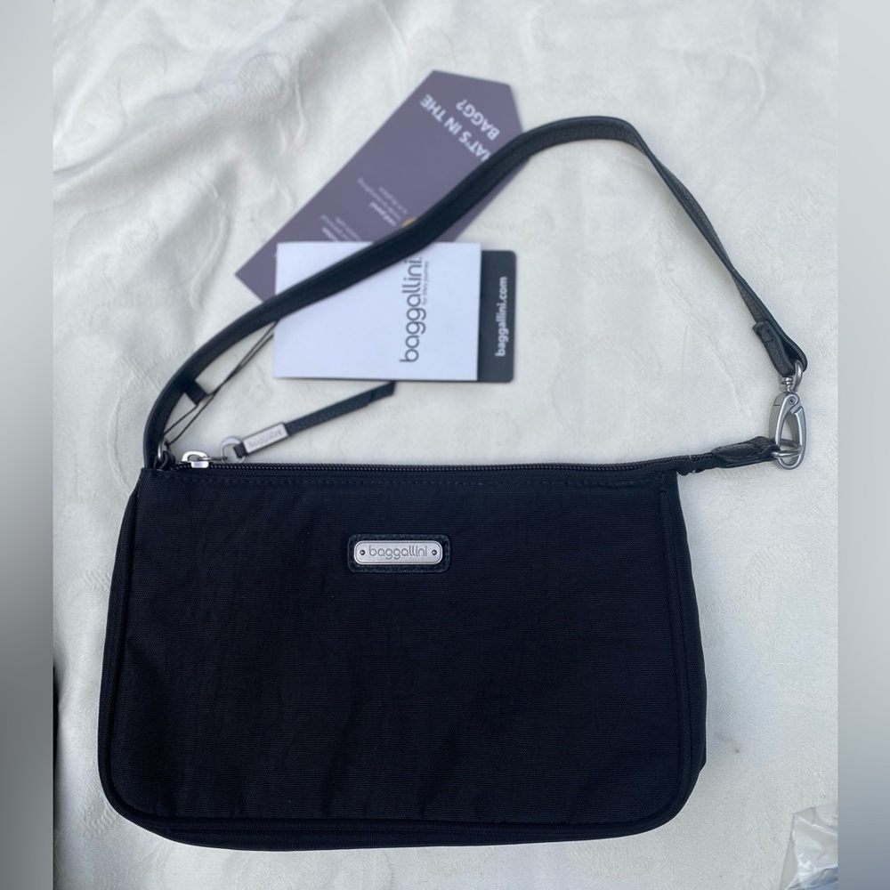 NWT Baggallini Black  Night Out Mini Bag Shoulder Bag Convert To Wristlet